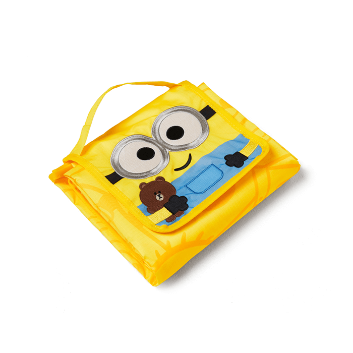 LINE FRIENDS FASHION MINIONS MINIONS X BROWN & FRIENDS PICNIC MAT (7182526873773)