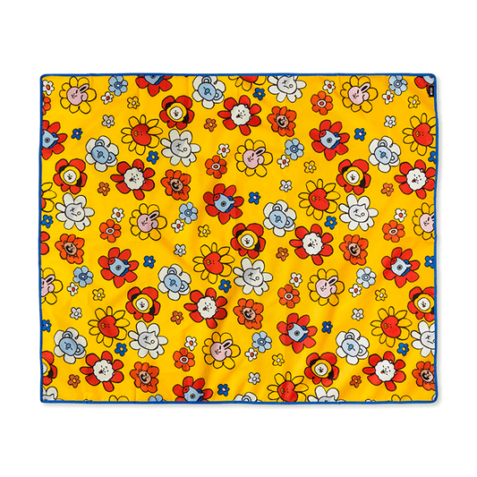 LINE FRIENDS FASHION YELLOW BT21 FLOWER PICNIC MAT YELLOW (7182647984301)